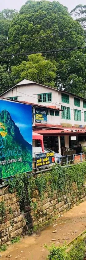 Pure Land Villa，位于Nallathaniya的酒店