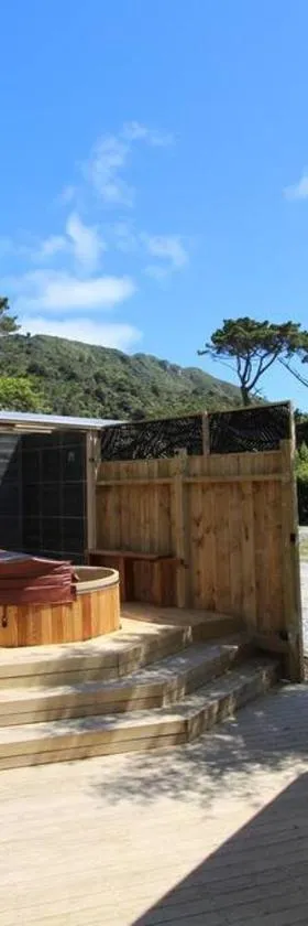 Delightful 1 bedroomed tiny house with sauna，位于普纳凯基的酒店