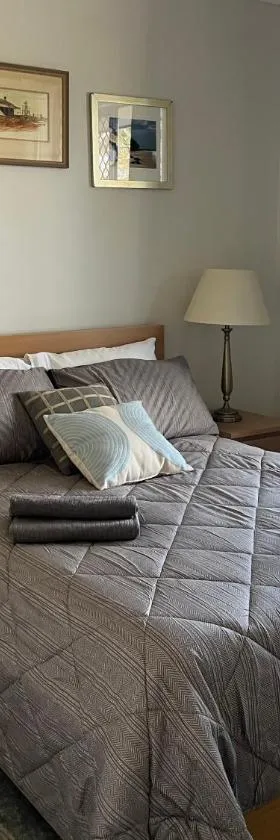 Freyjas Guest Suite，位于Curra的酒店
