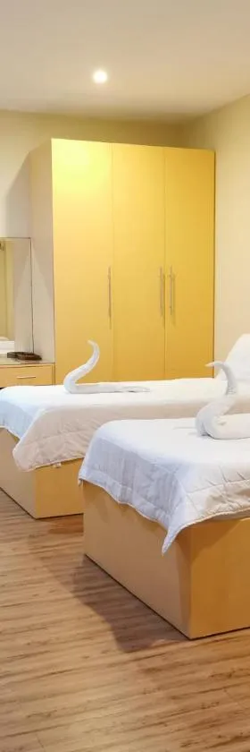 Acrige Apartelle at heart of Bogo City, Cebu，位于Banban的酒店