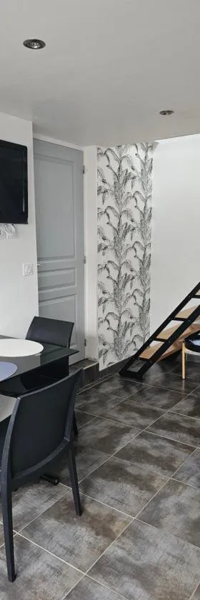 Appartement entre Terre et Mer，位于Prat的酒店