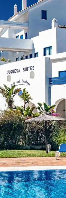Appartment Urbanizacion Duquesa Suites Golf and Garden Beautiful View，位于马尼尔瓦的酒店