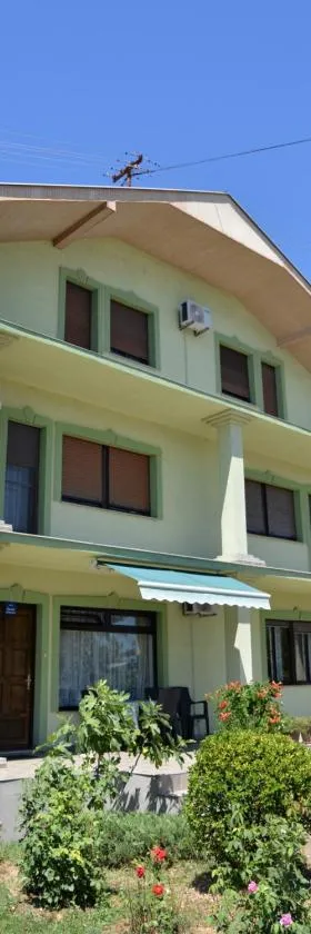 Apartment Kolonija，位于斯拉沃尼亚布罗德的酒店