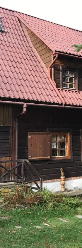 Chata filozofa pod Policą，位于Skawica的酒店
