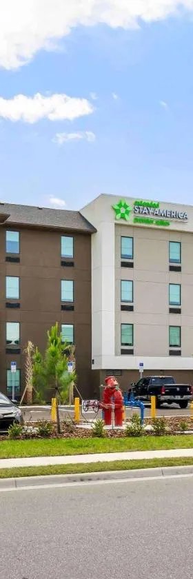 Extended Stay America Premier Suites - Fort Myers - Airport，位于迈尔斯堡的酒店
