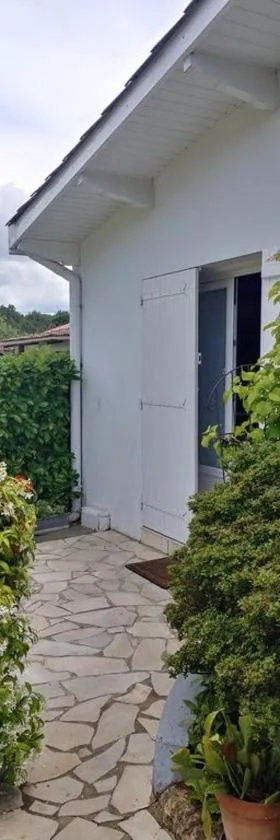 Appartement T2 Le Teich，位于勒泰克的酒店