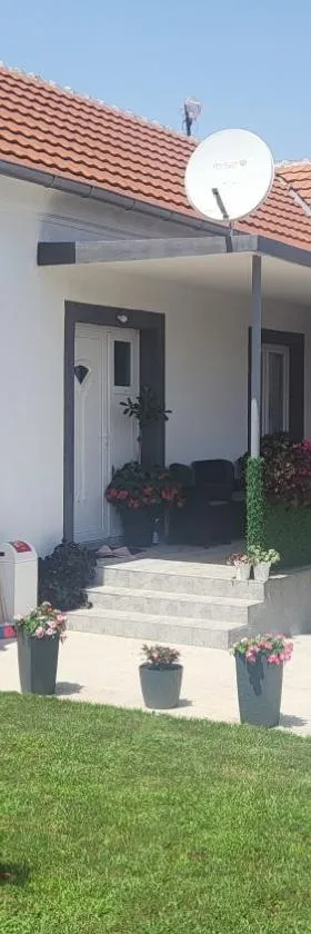 Villa Ruža，位于哥鲁拜克的酒店