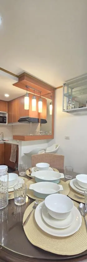 Compostela Guest House with Car Park, Wifi, Netflix，位于Compostela的酒店
