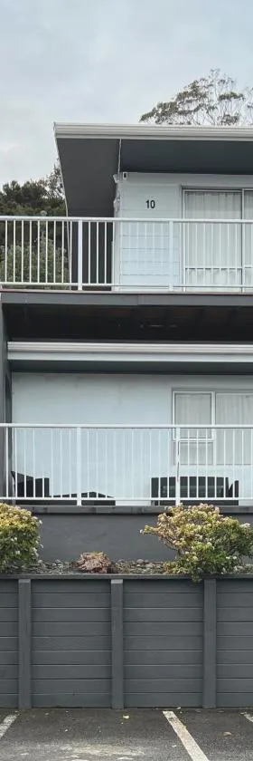 Russell Apartment - Unit 1，位于拉塞尔的酒店