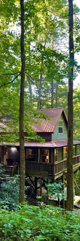 Cozy Cabin in Red River Gorge，位于Rogers的酒店