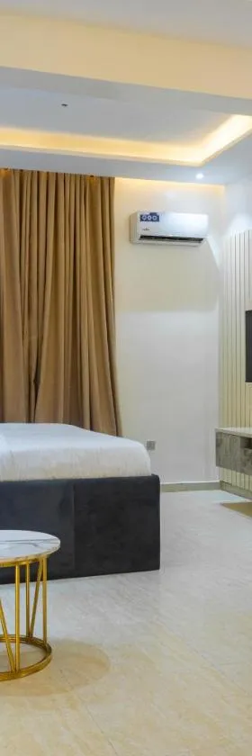 Hadmof Hotel and Suites，位于伊凯贾的酒店