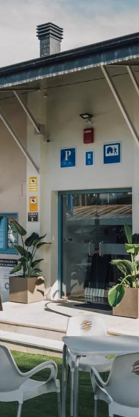 Vila Vilariño Albergue Hotel & Restaurante，位于奥伦塞的酒店