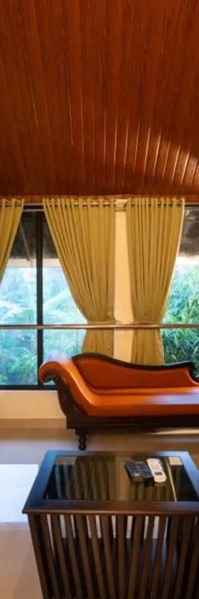Wayanad Kuruva Isles Jungle Resort，位于Chekadi的酒店