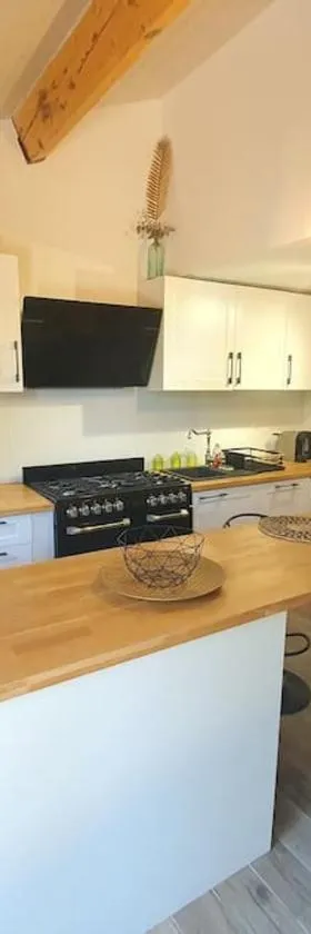 Charmante maison，位于拉莫特的酒店