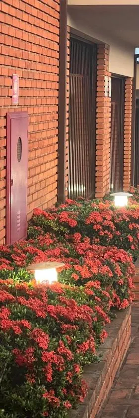 Status Motel Ourinhos，位于欧里尼奥斯的酒店