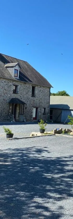 La pautière，位于Saint-Sauveur-Lendelin的酒店