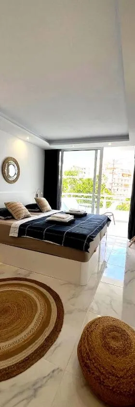 Tenerife Sea View Sun Beach Apartment 214，位于法纳贝海滩的酒店