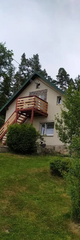 Apartmán u lesa u Adršpachu，位于Jívka的酒店