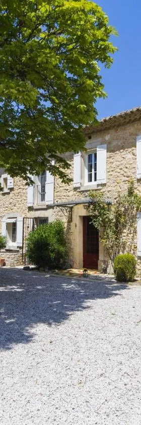 Chambre d'hôtes - B&B - Fleur de coton chez Manon en Luberon，位于拉聂的酒店