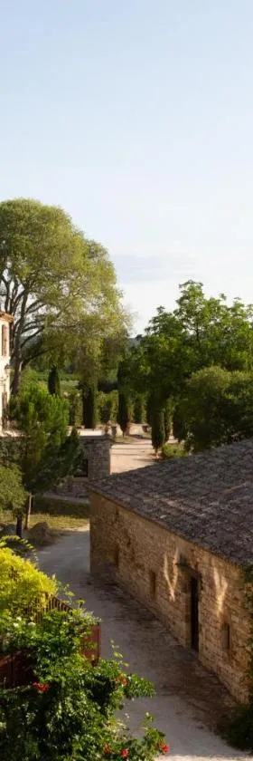 Prieuré Saint-Nicolas - Les Maisons，位于Blauzac的酒店