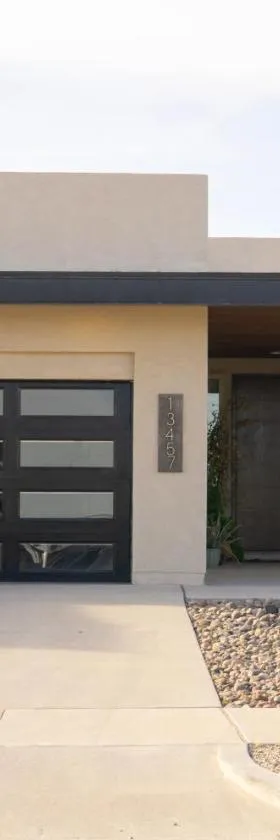 Modern Retreat by Golf Course - 3 Bedrooms and Office Space，位于Horizon City的酒店