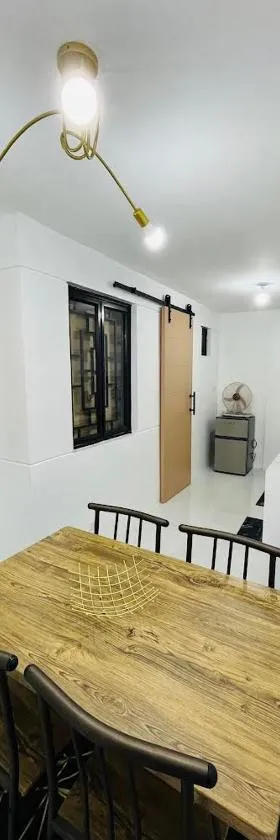 Kimura Staycation Pampanga，位于Mabalacat的酒店
