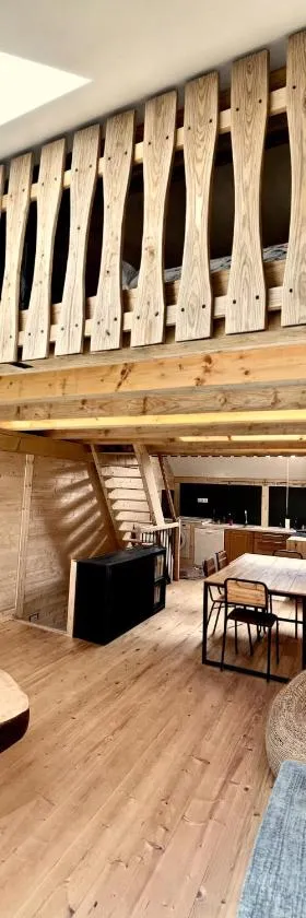 L'Ostal，位于Les Combes的酒店