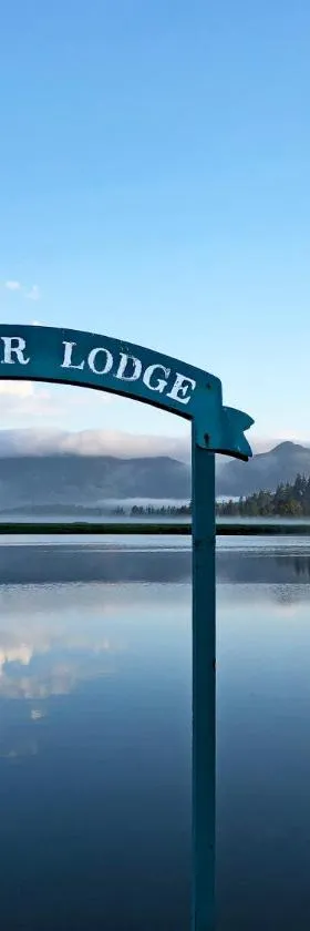 Wheeler on the Bay Lodge and Marina，位于Wheeler的酒店