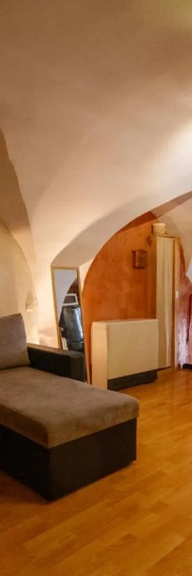 Charmant Appartement de 39m2 à Guillestre，位于吉莱斯特尔的酒店