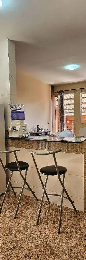 Lar Doce Lar，位于布鲁马迪纽的酒店