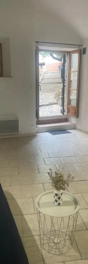 Hébergement Seillans，位于塞扬的酒店