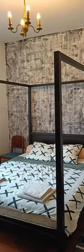 Les chambres des artistes，位于Laguépie的酒店