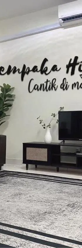 Cempaka Hijau Bukit Beruntung Free Wifi 100Mbps，位于万挠的酒店