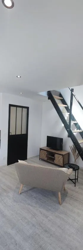 Studio neuf situé au cœur d'un bourg paisible，位于Pacé的酒店