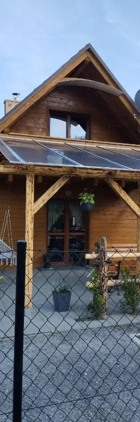 Domek u Majki，位于Tylmanowa的酒店