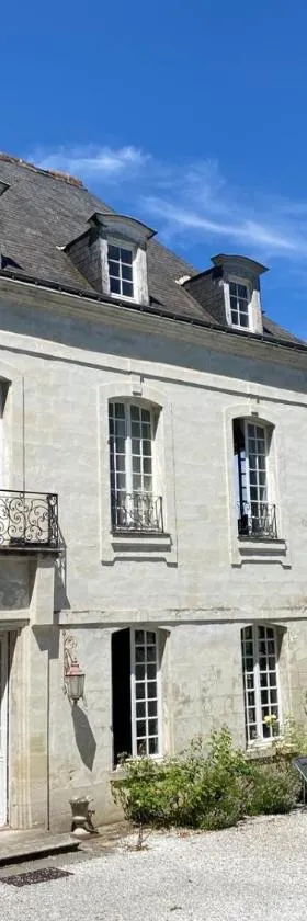 Le Grand Vaudon，位于罗什科尔邦的酒店