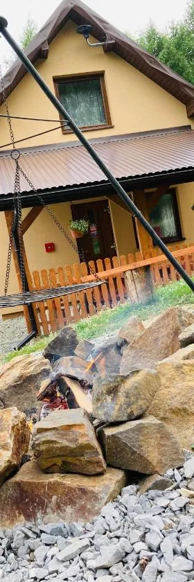 Domek na Wzgórzu，位于Zahoczewie的酒店