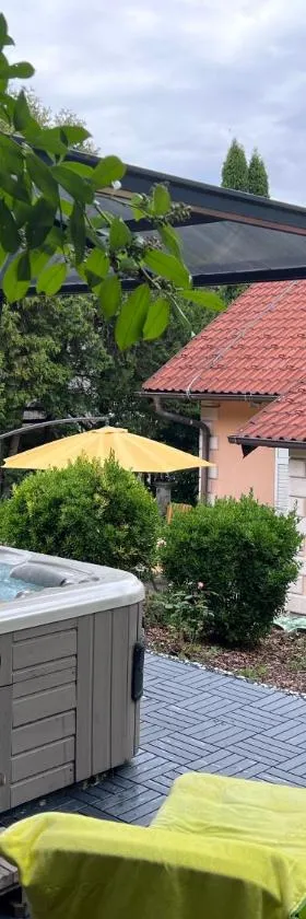 House Laganini Grill & Relax，位于Sveti Križ的酒店