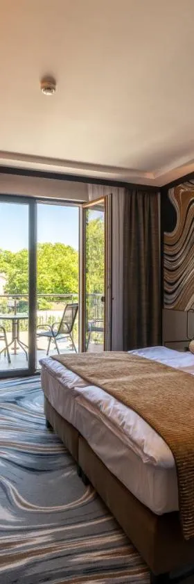Hotel Debrecen，位于德布勒森的酒店
