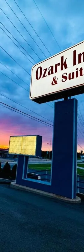 Ozark Inn and Suites，位于欧塞奇比奇的酒店