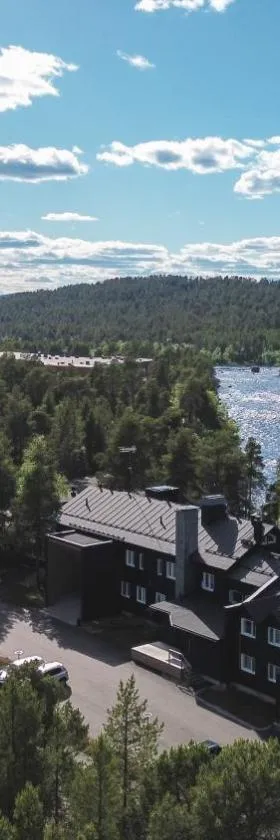 Wilderness Hotel Juutua，位于伊纳利的酒店