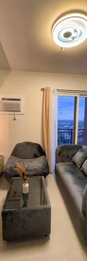 Modern 1-Bedroom Condo at Matina Enclaves Residence, Close to SM City Davao，位于达沃市的酒店