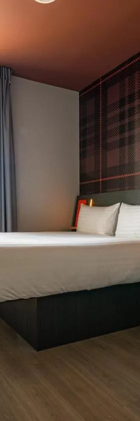 easyHotel Paris Charles de Gaulle Villepinte，位于弗朗斯地区特朗布莱的酒店