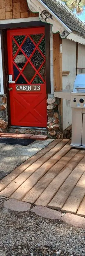 Big Bear Lake - Tulip Lane Cabin #23 - Micro Cabin，位于大熊湖的酒店