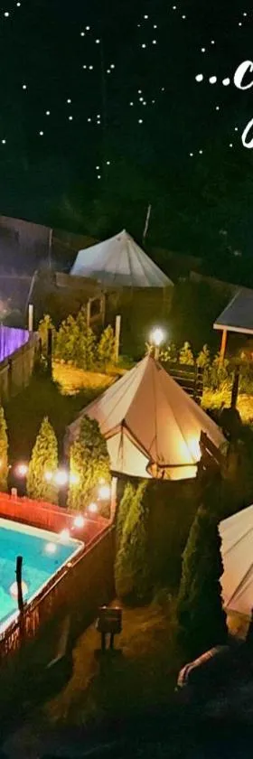 Dream Glamping - Namioty z ogrzewaniem，位于巴托夫的酒店