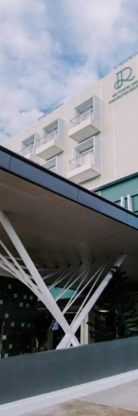 Roy's Hotel and Convention Center，位于巴科洛德的酒店