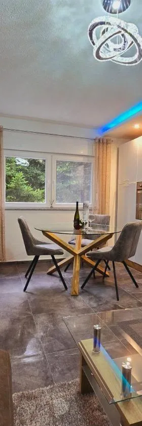 Mountain Spirit Apartments near Lake Orahovica，位于Orahovica的酒店
