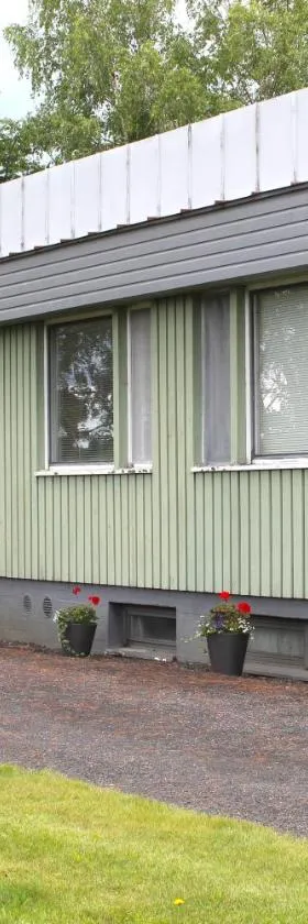 Salonkylän koulu，位于Kaustinen的酒店