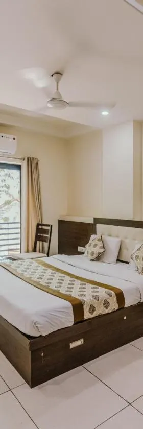 Hotel Fortune Plaza，位于阿杰梅尔的酒店