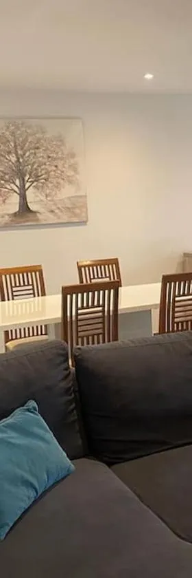 Appartement neuf dans villa，位于艾格伦的酒店